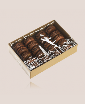 Box of 20 chocolate macarons - closed box