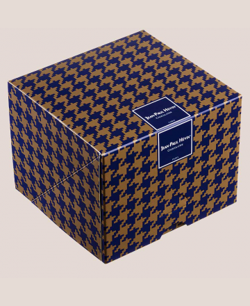 Slice of “Mazaltov” cheesecake - closed box