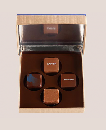 Box of 4 assorted chocolates