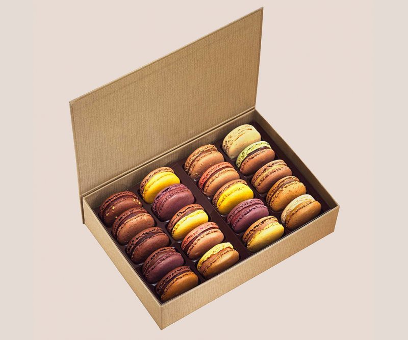 Box of 20 assorted macarons