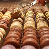 Nos macarons sont régulièrement cités parmi les meilleurs de Paris 😋 Quel est votre favori ? 

🇬🇧 Our macarons are regularly cited among the best in Paris 😋 What is your favorite?

#JeanPaulHevin #chocolat #chocolatierparis #macaron #macaronparis #macarons #MeilleurOuvrierdeFrance #RelaisDesserts