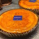 La tartelette à l'orange, aussi dynamisante que réconfortante ! 
Une création historique de la maison, à découvrir ✨
👉 Pâte sablée aux amandes garnie de crème à l'orange caramélisée 

🇬🇧 Our orange tartlet, as energizing as it is comforting! 
A historic creation of the house, to discover ✨
👉 Almond shortcrust pastry topped with caramelized orange cream

#JeanPaulHevin #orange #PâtisserieParis #MeilleurOuvrierdeFrance #RelaisDesserts